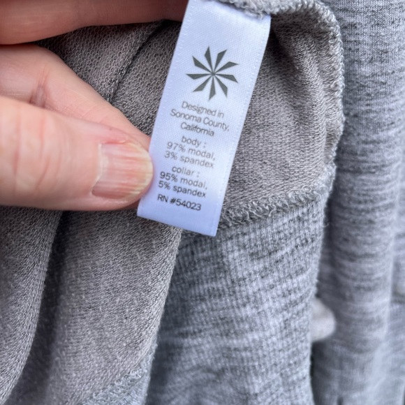 Athleta leisure sweater with pockets - Picture 6 of 8